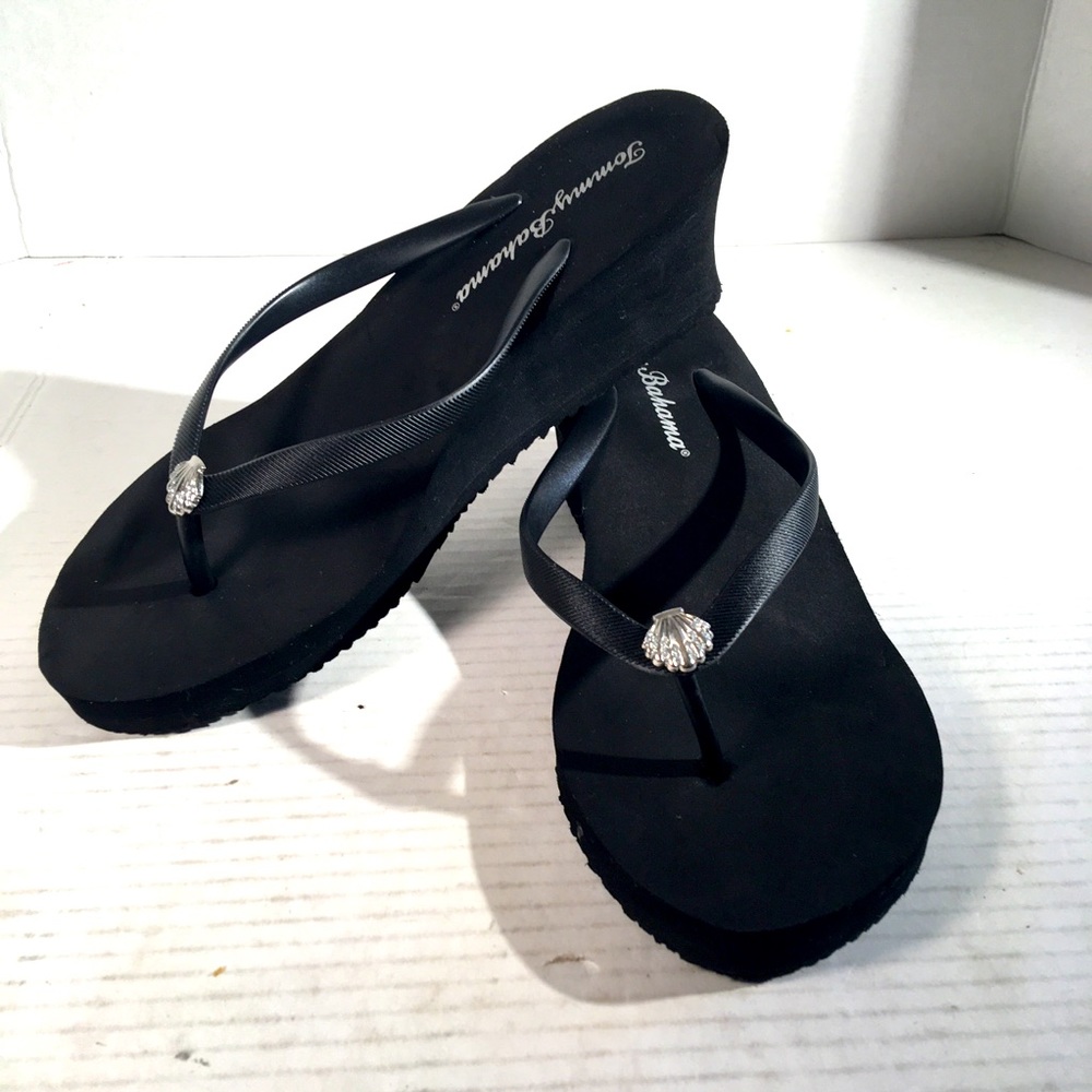 Tommy Bahama Women’s Whykiki Black Thong Wedges